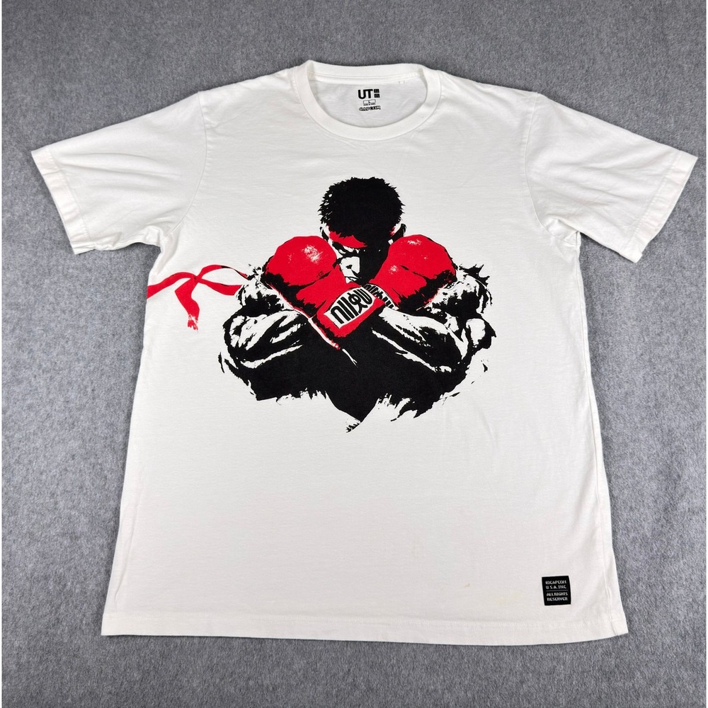 Street Fighter Ryu Capcom Uniqlo Video Game White Graphic T-Shirt Large